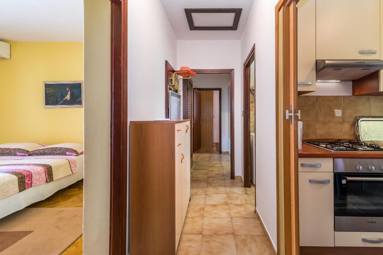 Belvedere Apartments Krk Town Luaran gambar