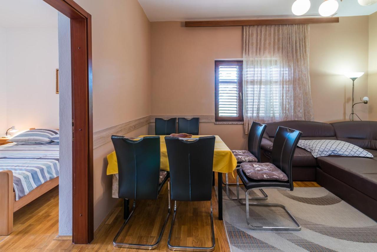 Belvedere Apartments Krk Town Luaran gambar